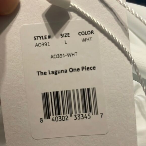 Andie Swim The Laguna One Piece Swimsuit White Rib size L NWT - Picture 5 of 6